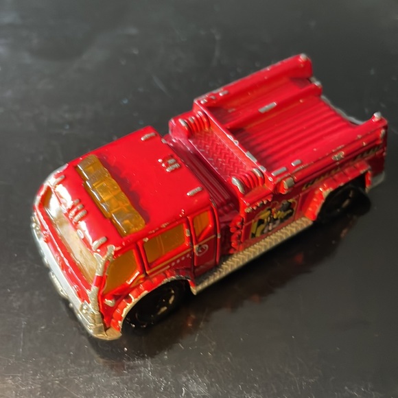 2001 Matchbox Water Pumper - Picture 6 of 7